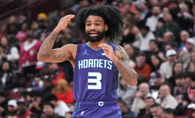 Coby White Hornets